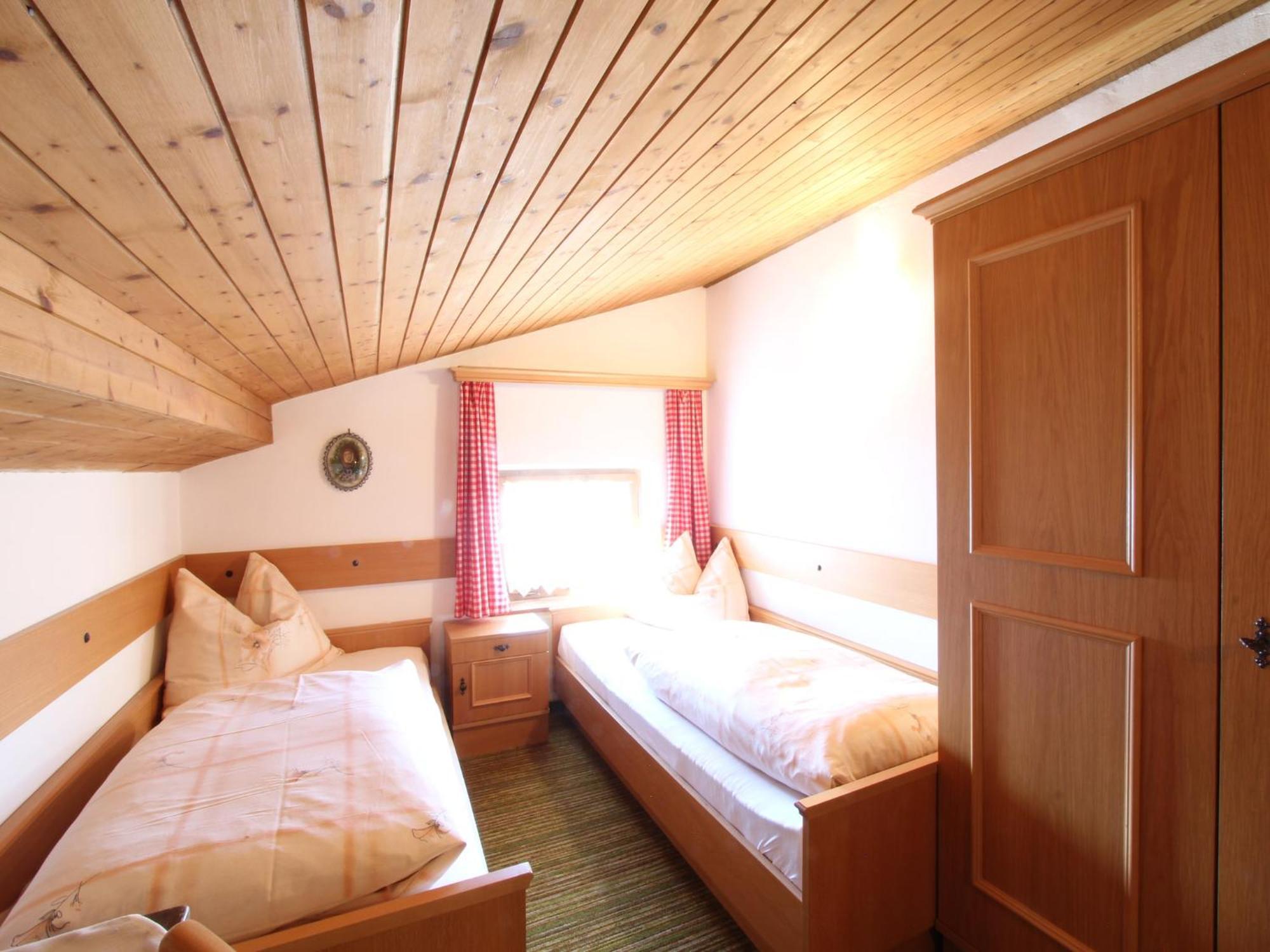 Spacious Apartment Near Ski Area In Миттерзилль Экстерьер фото